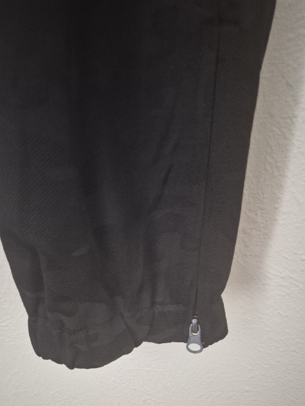 Liverpool Black Camo Dressy Jogger Pants - Picture 4 of 10
